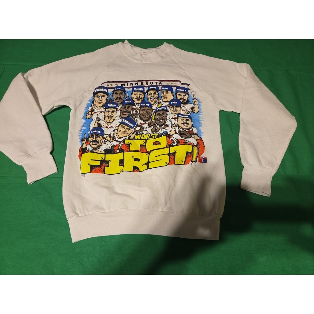Vintage 1991 Minnesota Twins "Worst to First" caricature sweatshirt Size Medium